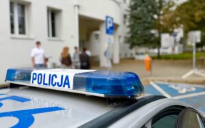 Policja obejmuje nadzorem szkoły w Pile i powiecie pilskim. Apeluje o spokój